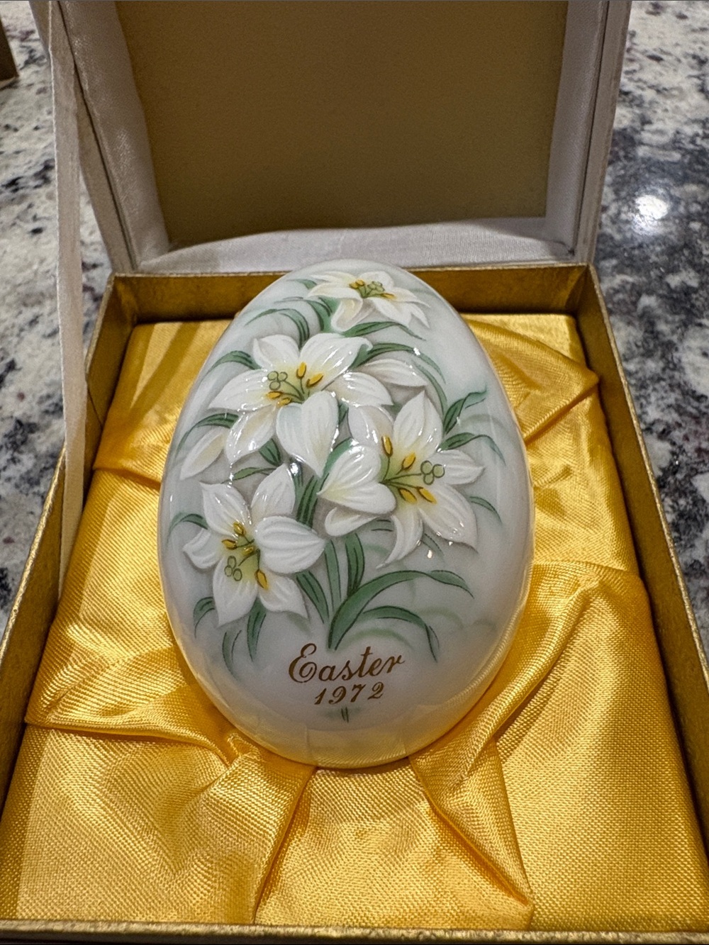 Noritake White Floral Porcelain Egg with Gold Accents